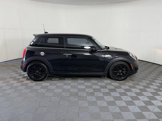 used 2019 MINI Hardtop car, priced at $15,224