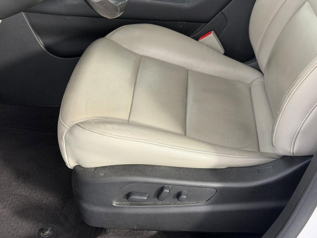 used 2019 Cadillac XT4 car, priced at $16,224