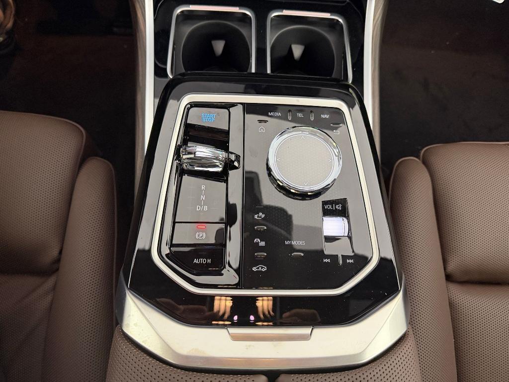 new 2026 BMW i7 car, priced at $132,930
