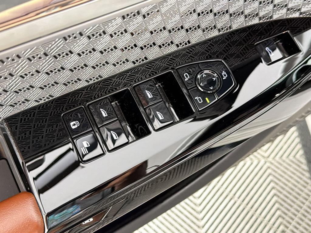 used 2023 BMW 760 car, priced at $74,224