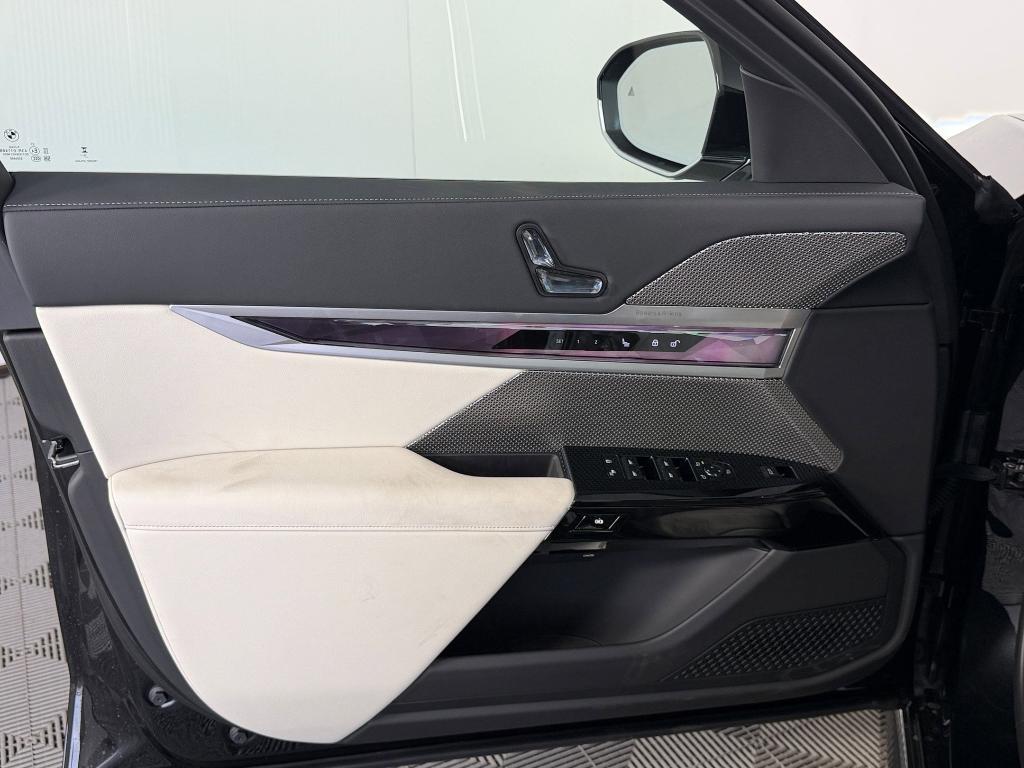 new 2026 BMW i7 car, priced at $120,380