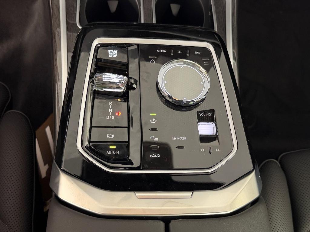 new 2026 BMW 740 car, priced at $102,950