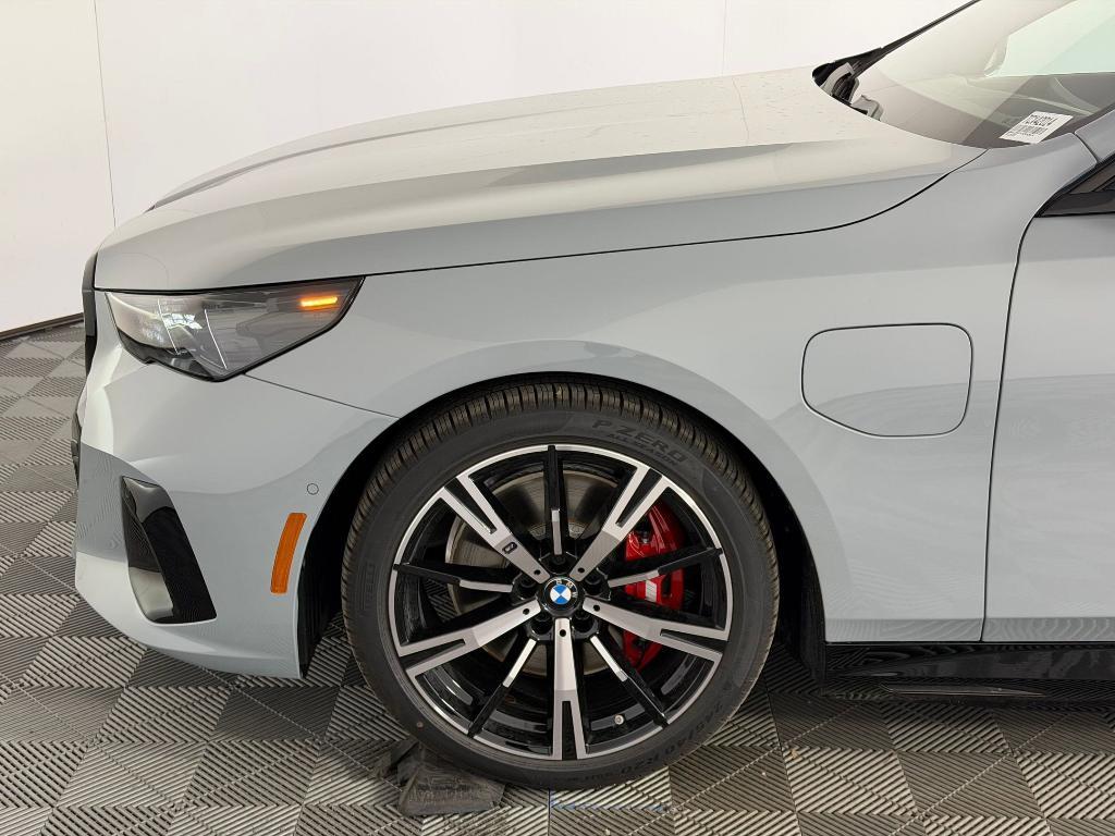 new 2026 BMW 550e car, priced at $82,375