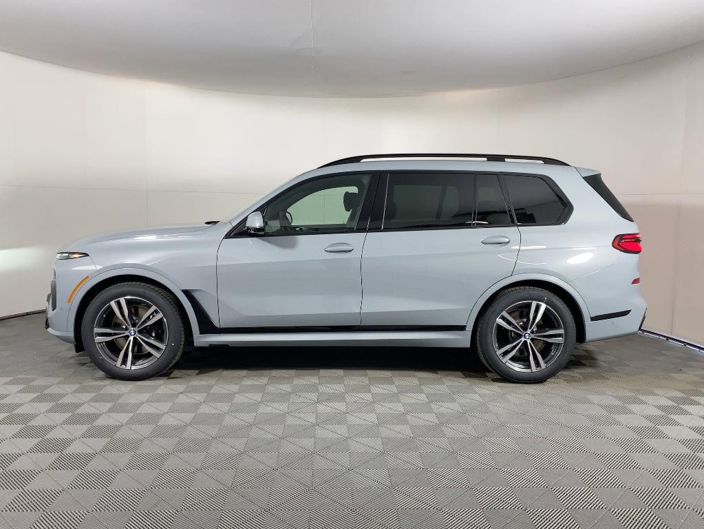 new 2026 BMW X7 car, priced at $94,715