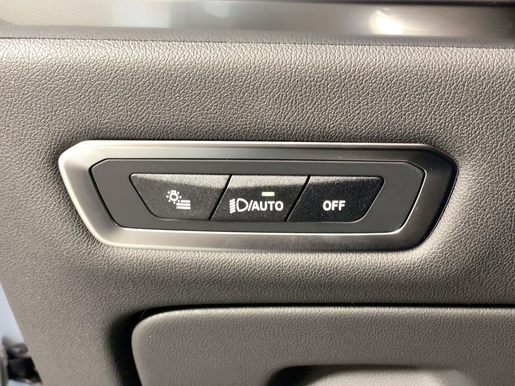 new 2026 BMW X7 car, priced at $94,715