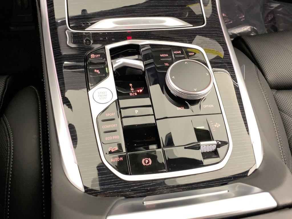 new 2026 BMW X7 car, priced at $94,715