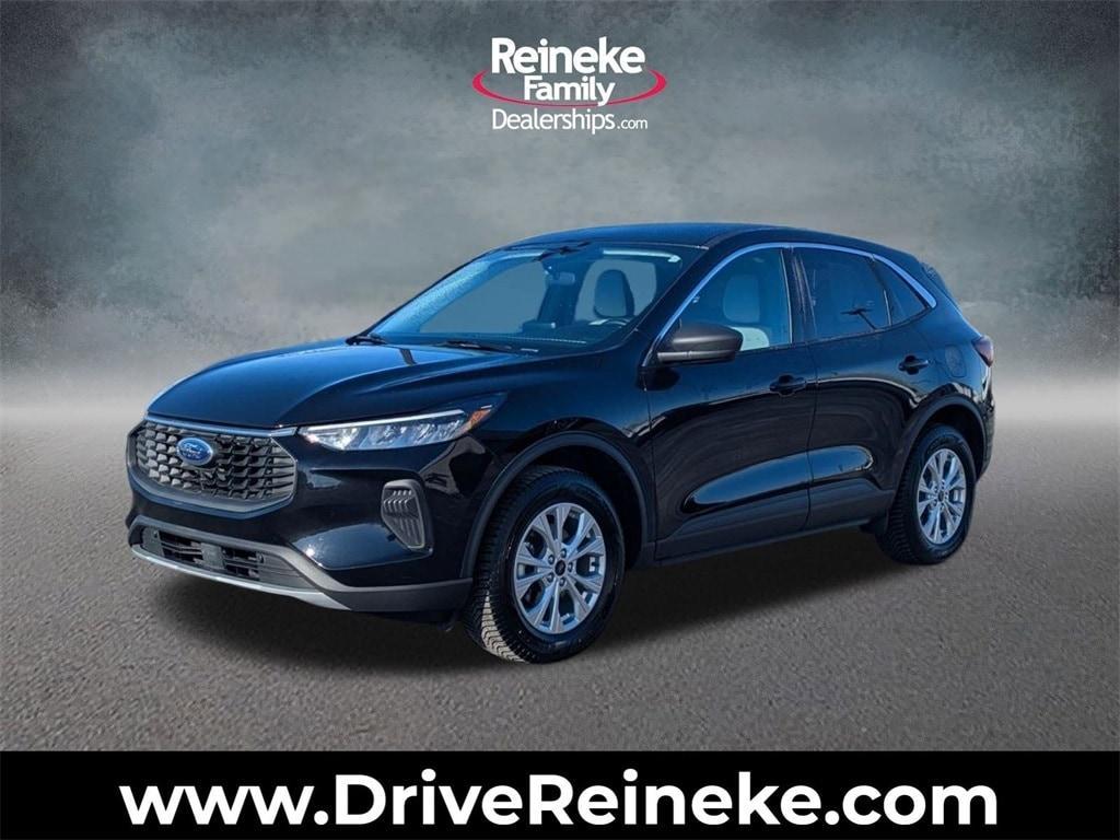 used 2024 Ford Escape car, priced at $18,998