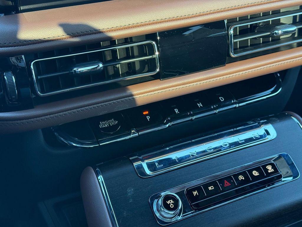 new 2026 Lincoln Aviator car, priced at $80,150