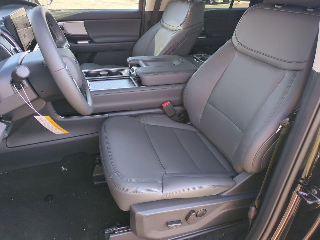 new 2026 Ford Expedition car, priced at $75,008