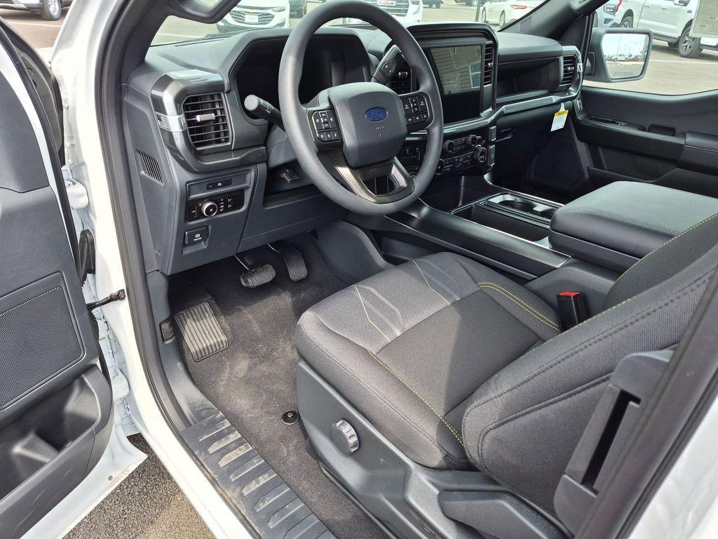 new 2025 Ford F-150 car