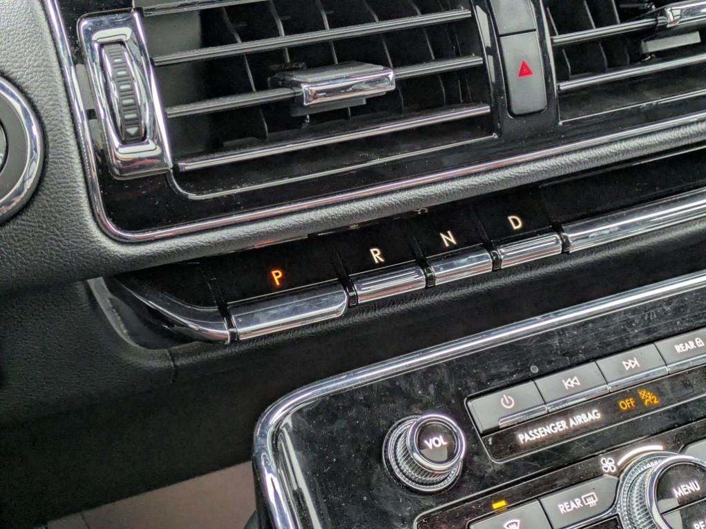 used 2024 Lincoln Navigator L car, priced at $61,110