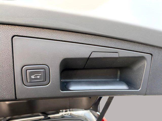 used 2024 Cadillac XT4 car, priced at $25,188