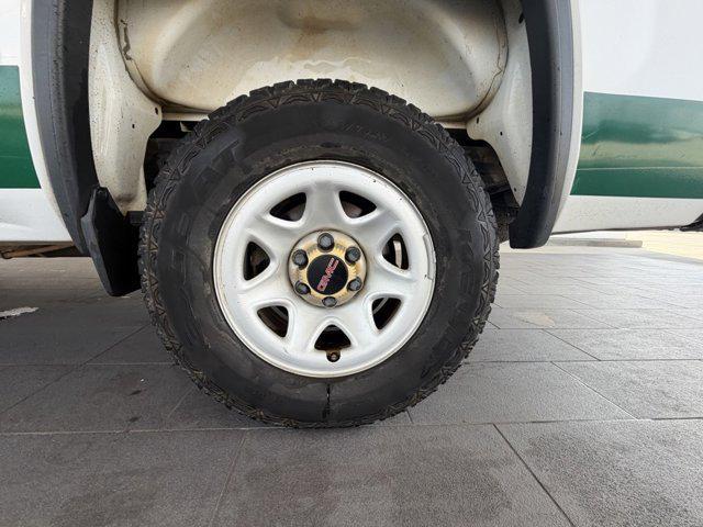 used 2015 GMC Sierra 1500 car, priced at $5,877