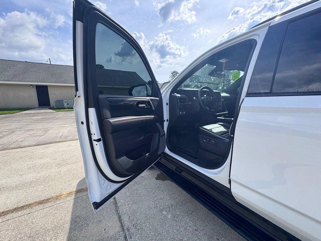 used 2025 GMC Yukon car, priced at $82,375