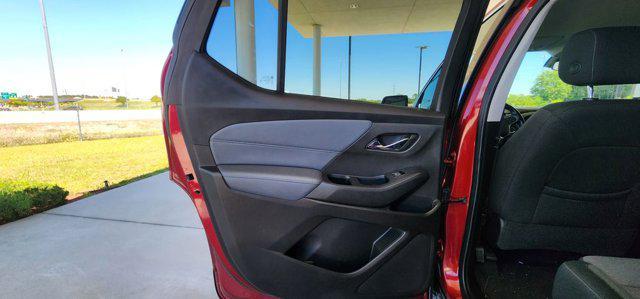 used 2021 Chevrolet Traverse car, priced at $19,300