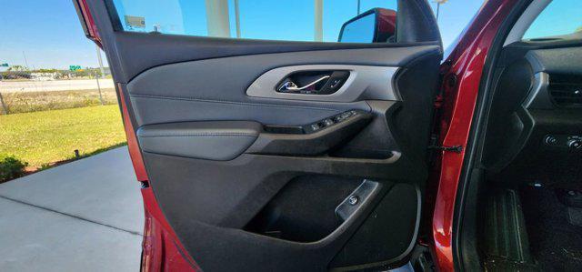 used 2021 Chevrolet Traverse car, priced at $19,300