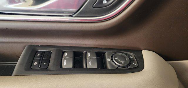 used 2023 GMC Yukon car, priced at $49,677