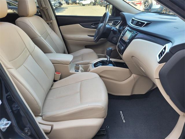 used 2016 Nissan Rogue car, priced at $12,995