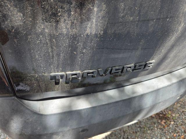 used 2021 Chevrolet Traverse car, priced at $21,566