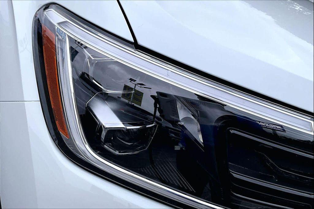 new 2026 Volkswagen Atlas car, priced at $56,331