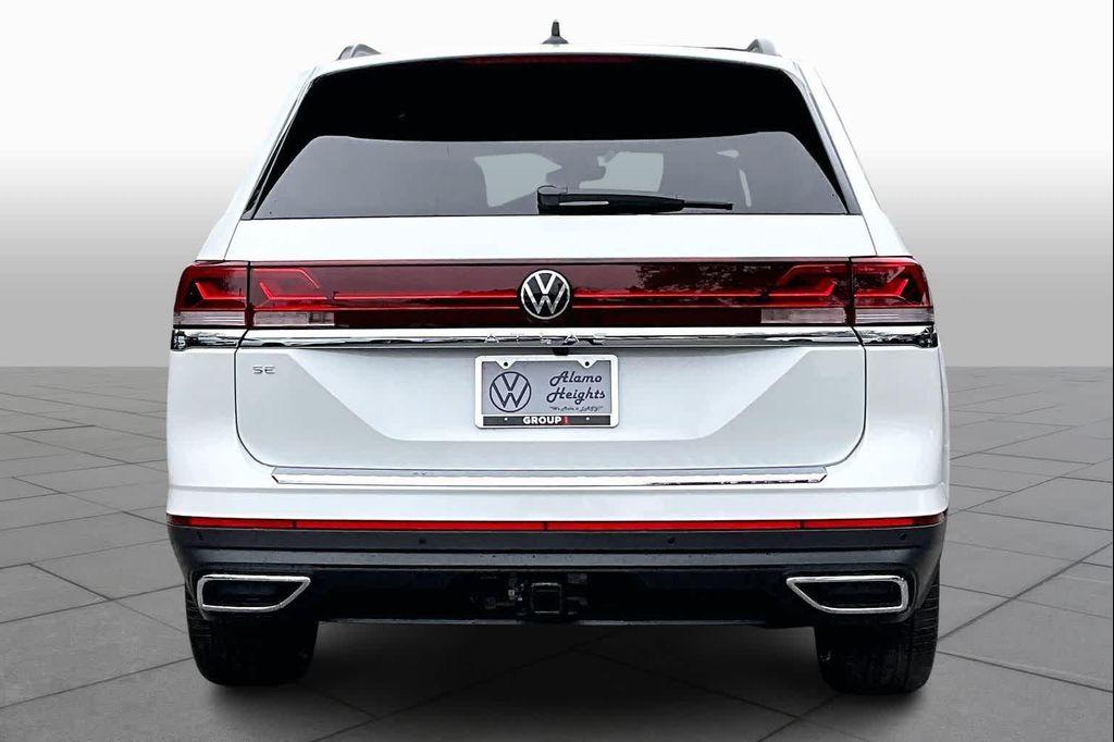 new 2026 Volkswagen Atlas car, priced at $46,296