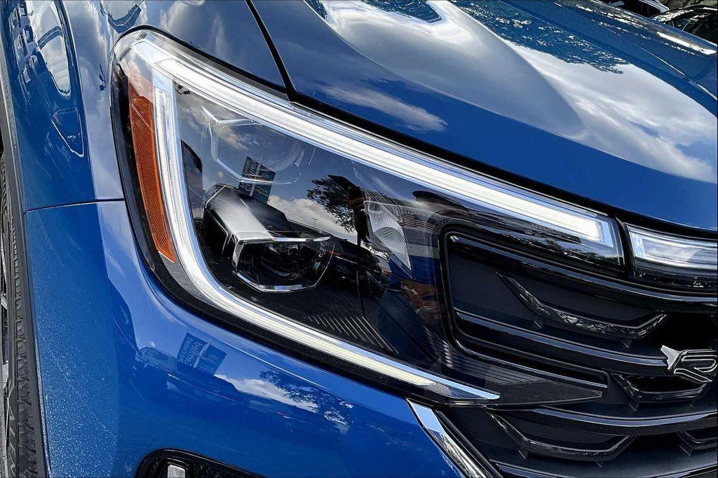 new 2025 Volkswagen Atlas car, priced at $52,856