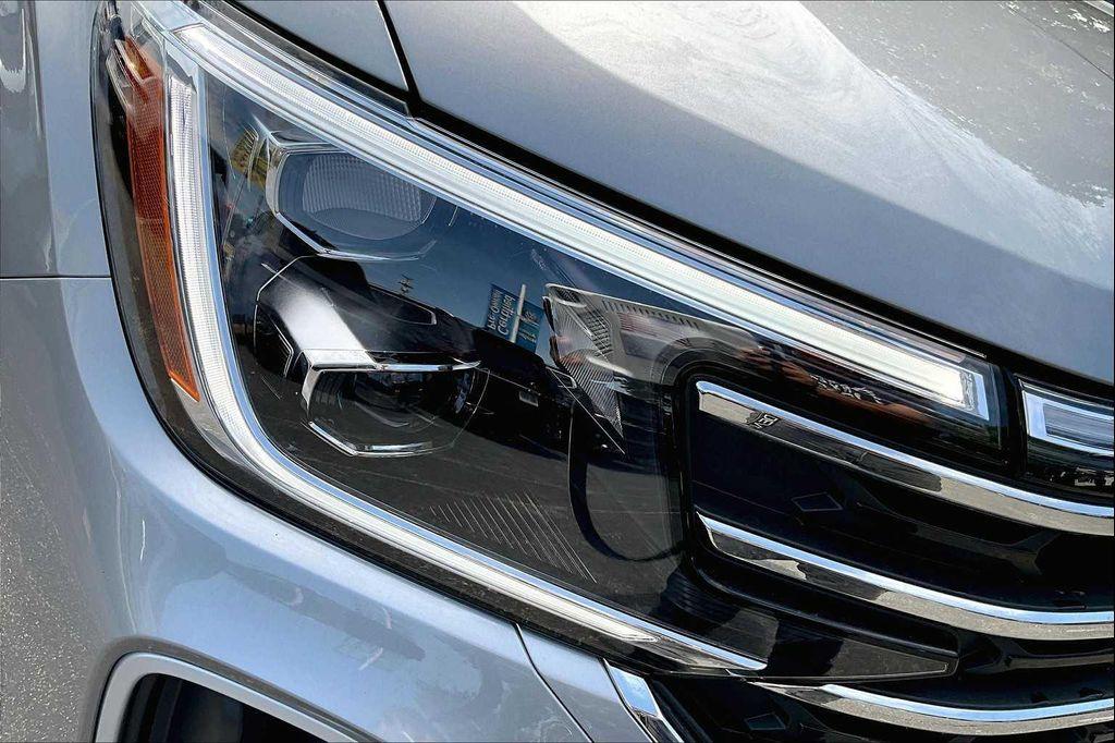 new 2026 Volkswagen Atlas car, priced at $45,841