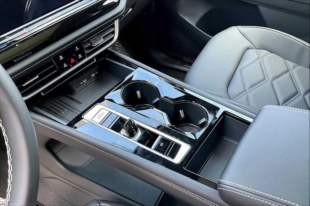 new 2026 Volkswagen Atlas car, priced at $45,841