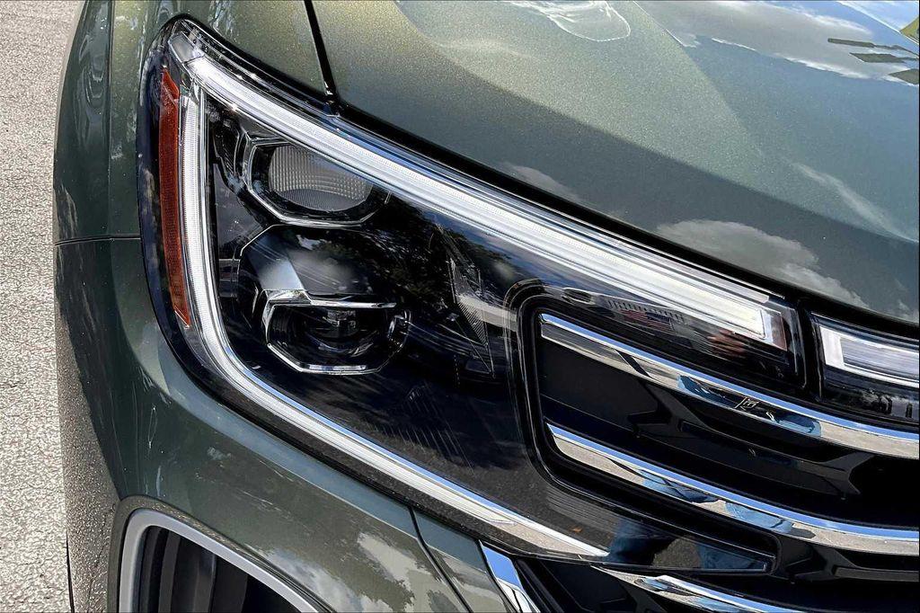 new 2026 Volkswagen Atlas car, priced at $47,131