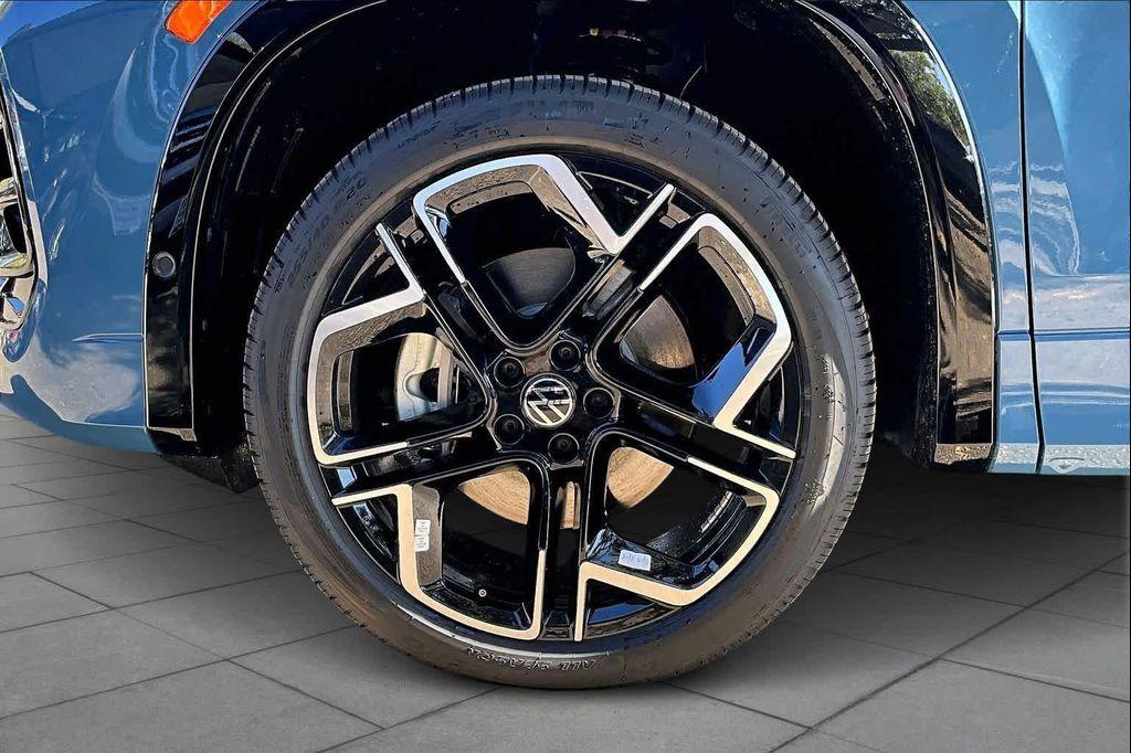 new 2026 Volkswagen Tiguan car, priced at $46,021