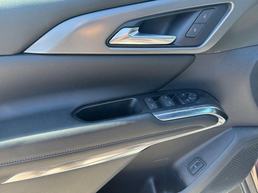 used 2024 Chevrolet Traverse car, priced at $41,466