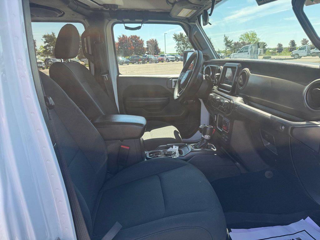used 2023 Jeep Gladiator car, priced at $30,129