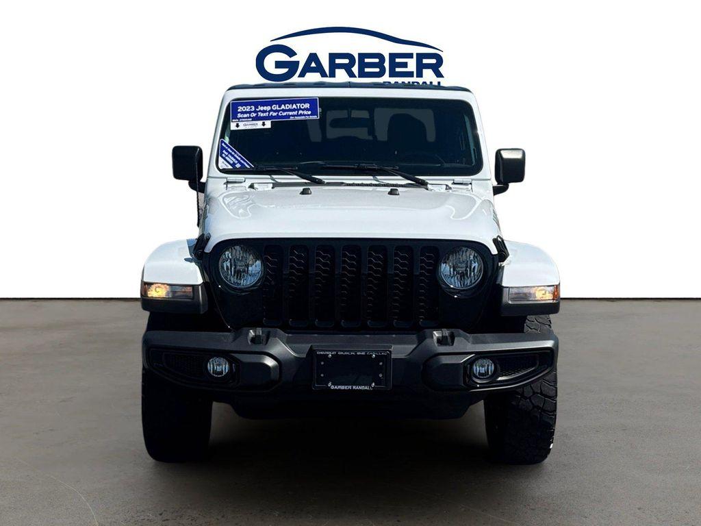 used 2023 Jeep Gladiator car, priced at $30,129