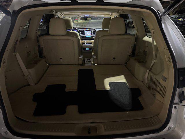 used 2019 Toyota Highlander car, priced at $24,691