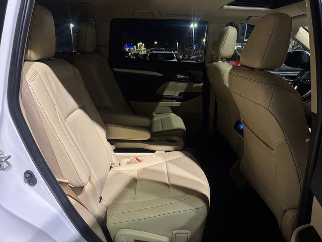 used 2019 Toyota Highlander car, priced at $24,691
