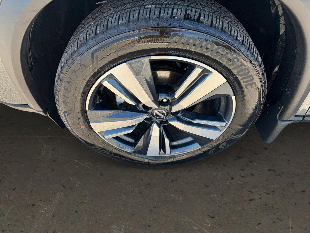used 2024 Nissan Rogue car, priced at $29,134