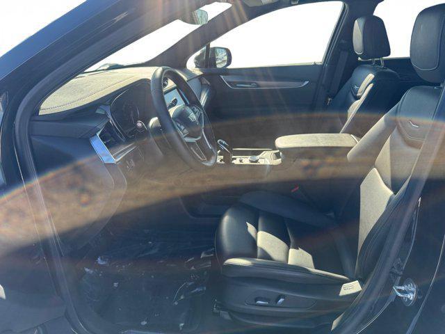 used 2025 Cadillac XT5 car, priced at $41,377