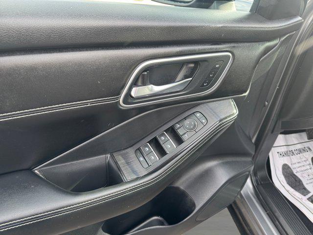 used 2024 Nissan Rogue car, priced at $31,652