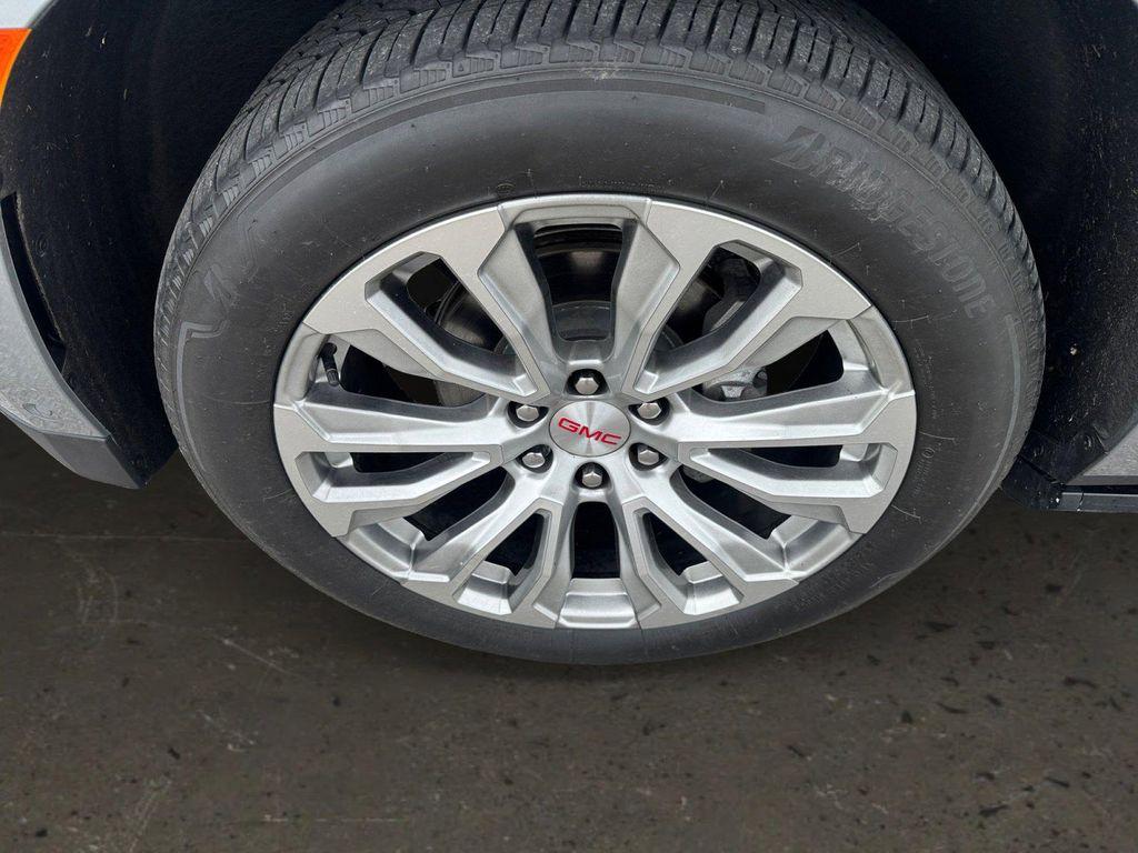 used 2024 GMC Yukon XL car, priced at $74,072