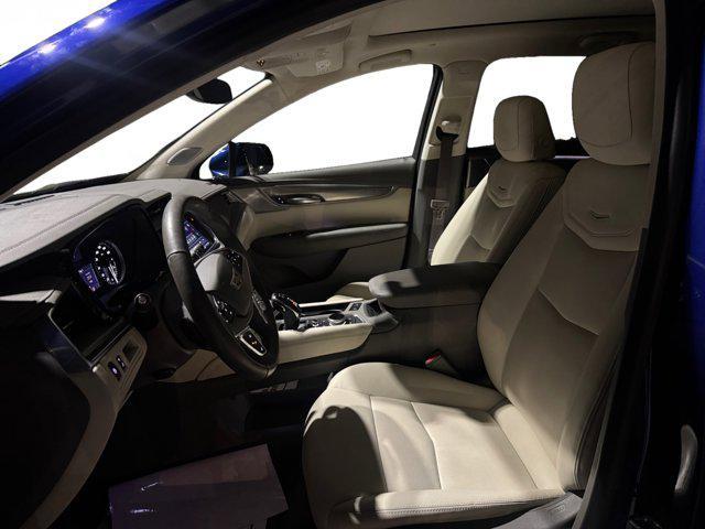 used 2023 Cadillac XT5 car, priced at $30,327