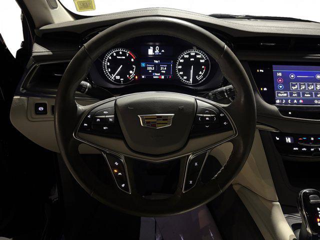 used 2023 Cadillac XT5 car, priced at $30,327