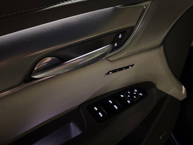 used 2023 Cadillac XT5 car, priced at $30,327