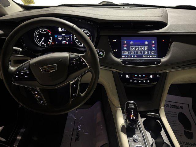 used 2023 Cadillac XT5 car, priced at $30,327