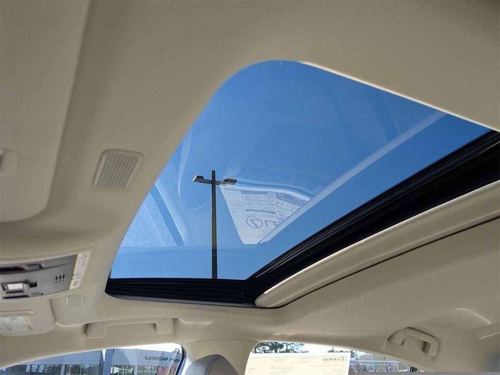 new 2025 Lexus ES 350 car, priced at $50,789