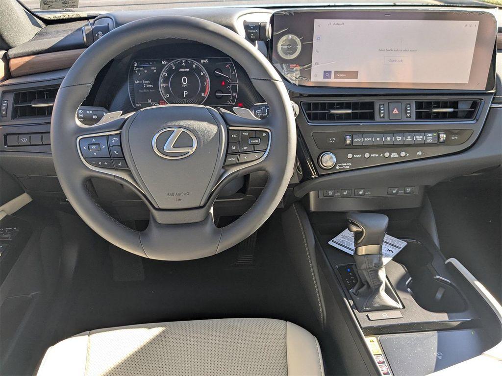 new 2025 Lexus ES 350 car, priced at $50,789