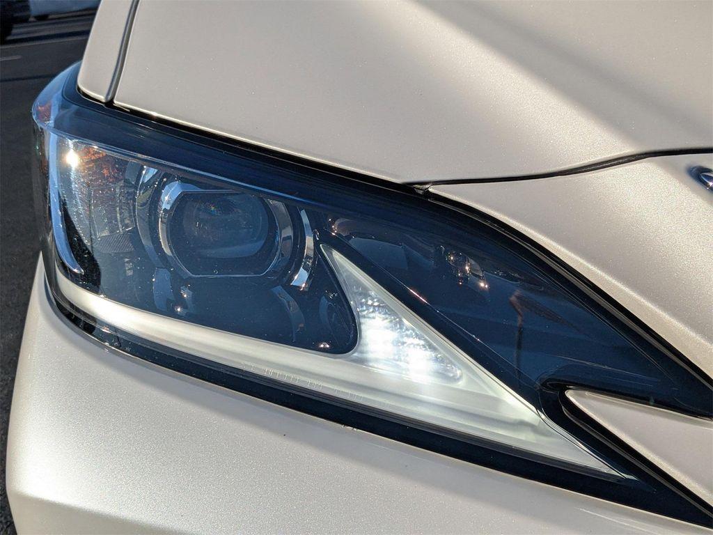 new 2025 Lexus ES 350 car, priced at $50,889