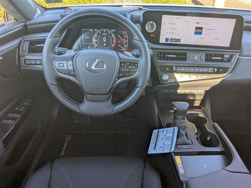 new 2025 Lexus ES 350 car, priced at $56,914