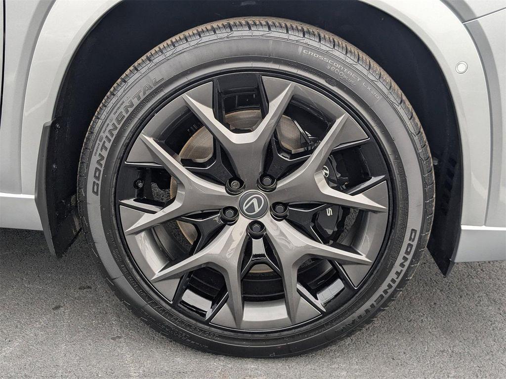 new 2026 Lexus TX 500h car, priced at $81,455