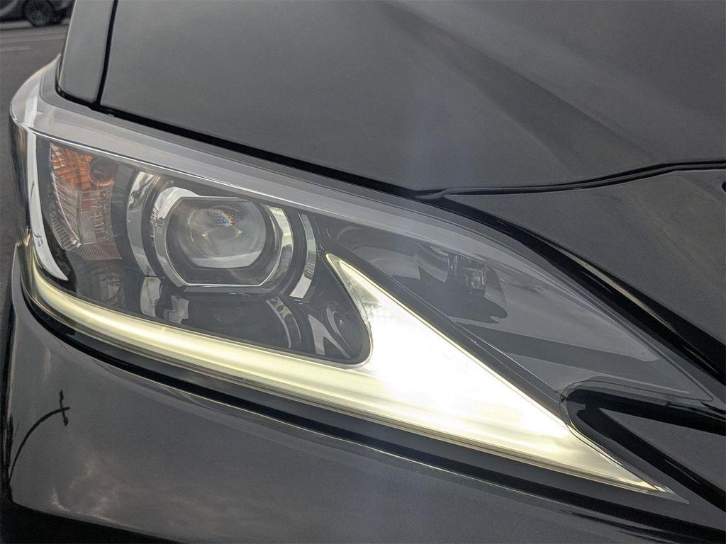 new 2025 Lexus ES 350 car, priced at $48,179