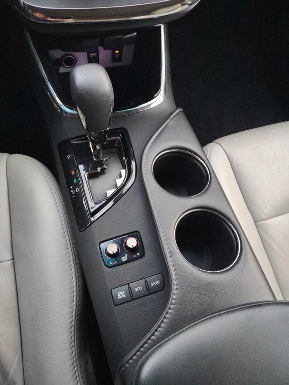 used 2017 Toyota Avalon Hybrid car, priced at $19,595